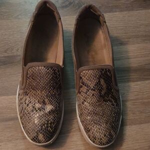 Anne Klein Brown Snakeskin Loafers